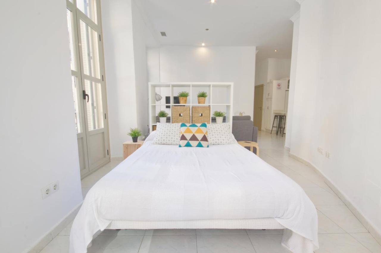 Malagaurbanrooms - Central Suites Экстерьер фото